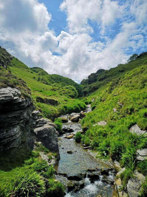 The Little Post House. A Perfect Village Retreat, With Stunning Views. Boscastle Eksteriør billede